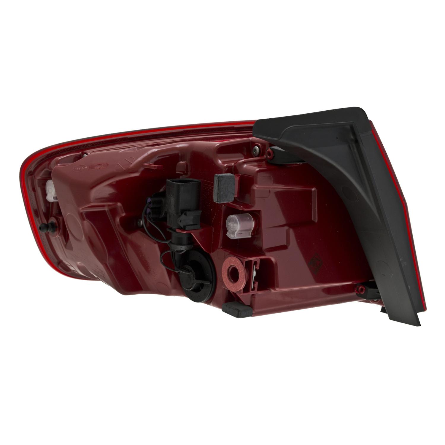 HELLA 010916121 - Tail Light Assembly HELLA 010916121 Tail Light Assembly product image 4 of 7