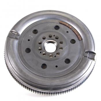 LuK DMF113 - Clutch Flywheel LuK DMF113 Clutch Flywheel product image 2 of 3