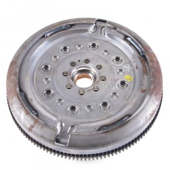 LuK DMF131 Clutch Flywheel product image 2 of 3