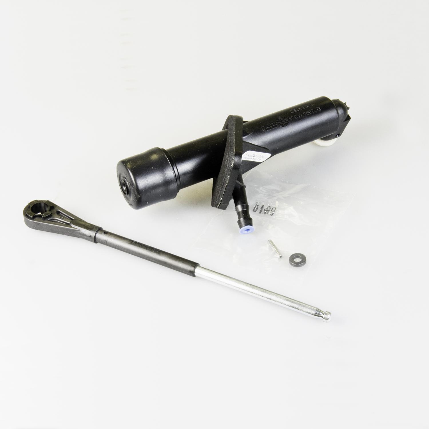 LuK LMC166 Clutch Master Cylinder product image 1 of 3
