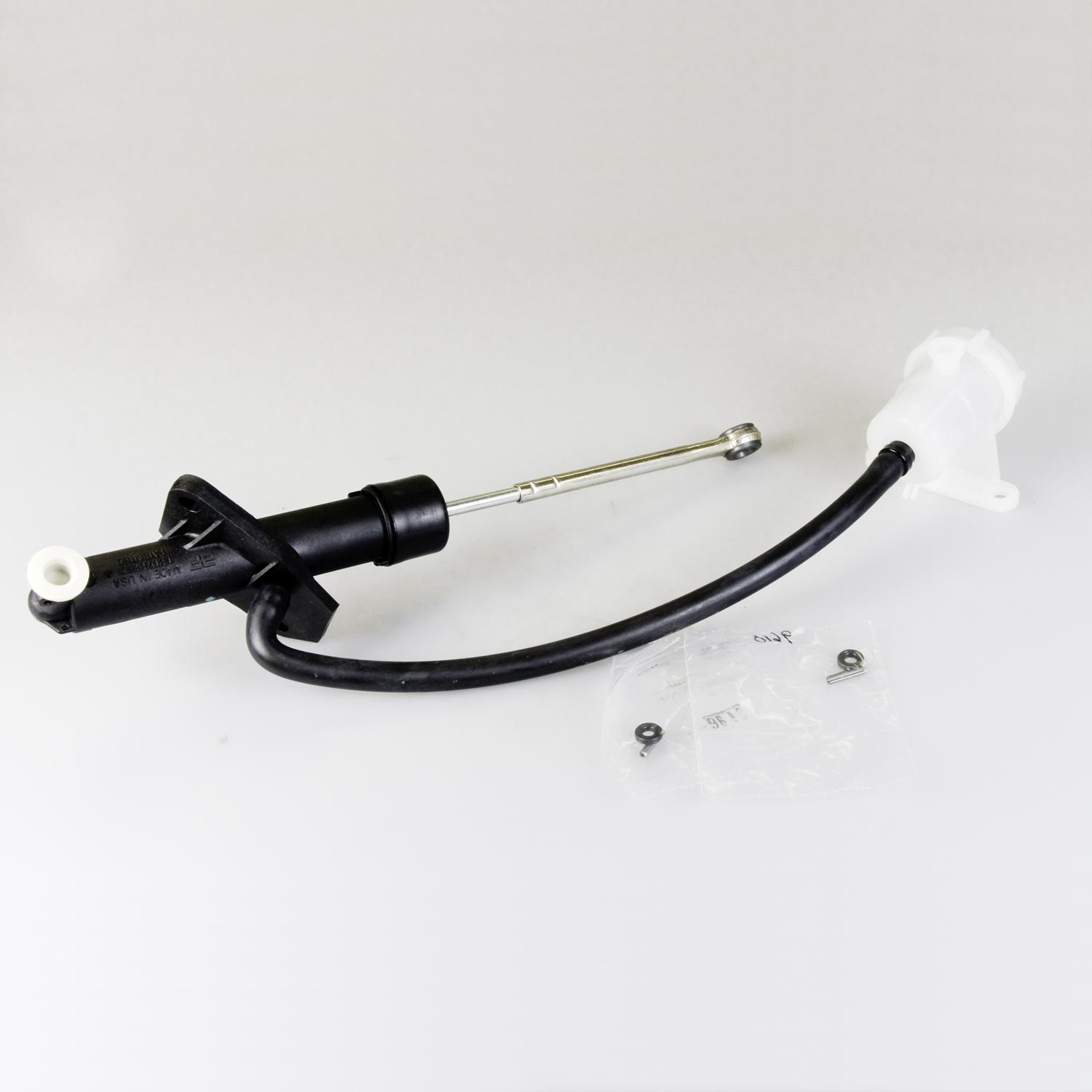 LuK LMC373 Clutch Master Cylinder product image 1 of 3