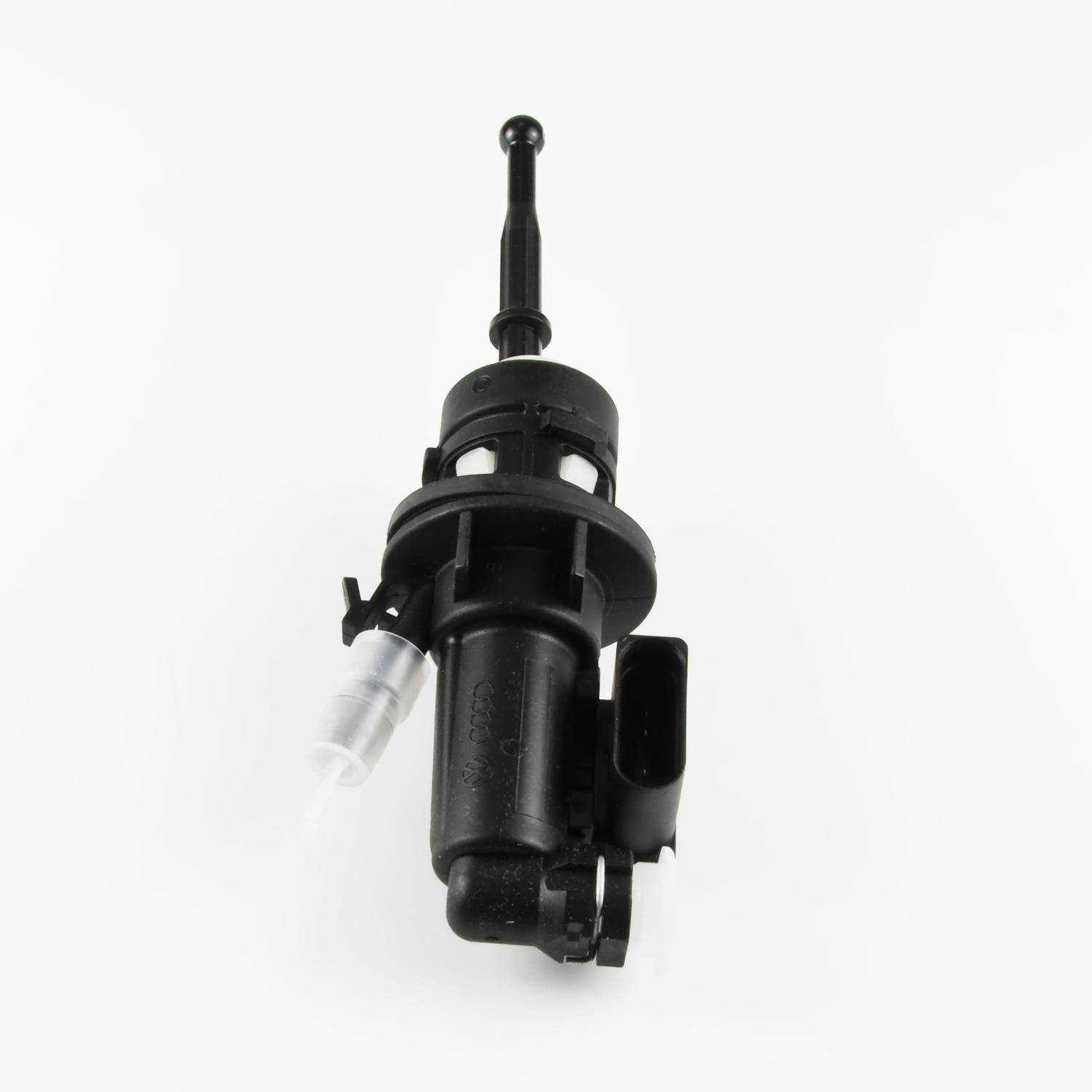 LuK LMC474 Clutch Master Cylinder product image 1 of 3