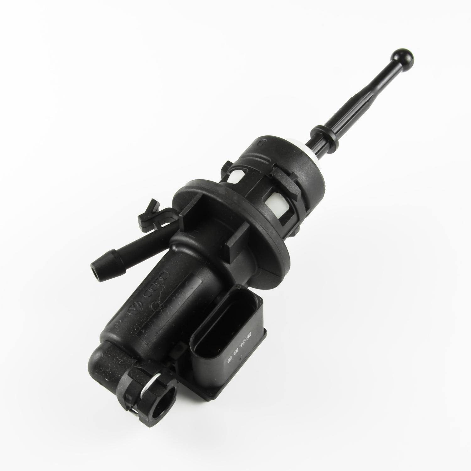 LuK LMC474 Clutch Master Cylinder product image 2 of 3