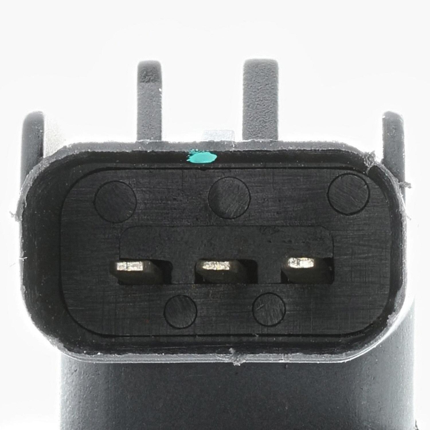 MotoRad 1KR126 - Engine Crankshaft Position Sensor MotoRad 1KR126 Engine Crankshaft Position Sensor product image 7 of 9