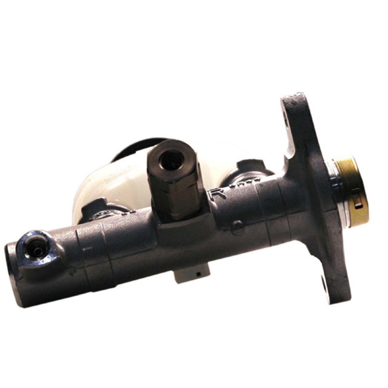 Raybestos MC390018 - Brake Master Cylinder Raybestos MC390018 Brake Master Cylinder product image 1 of 6