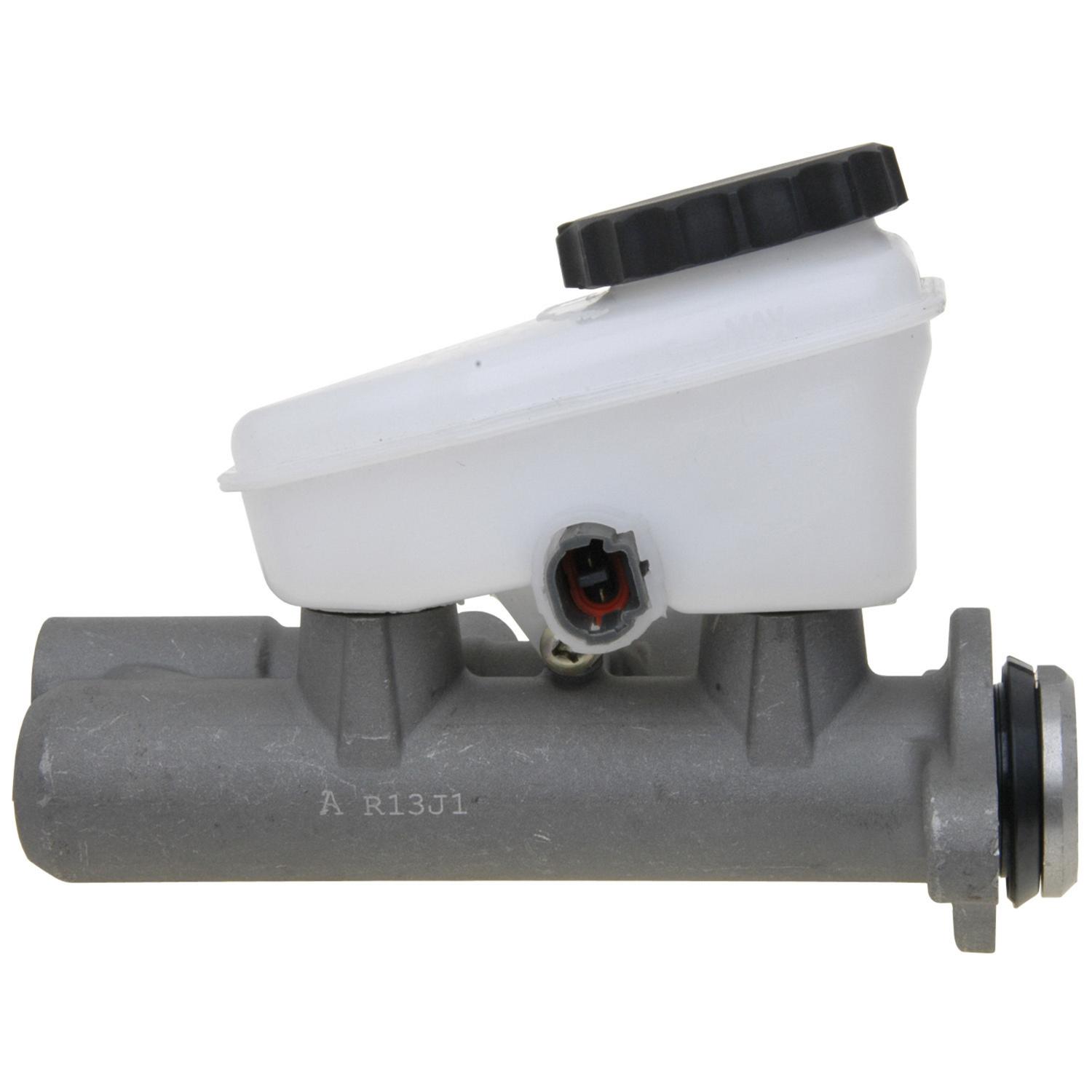Raybestos MC390560 - Brake Master Cylinder Raybestos MC390560 Brake Master Cylinder product image 6 of 7
