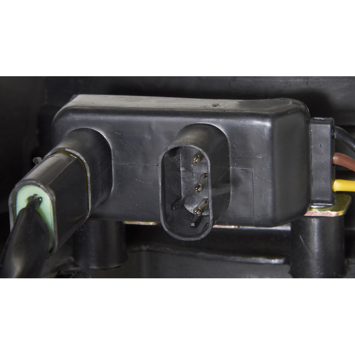 Spectra Premium CF13021 Dual Radiator and Condenser Fan Assembly product image 2 of 4