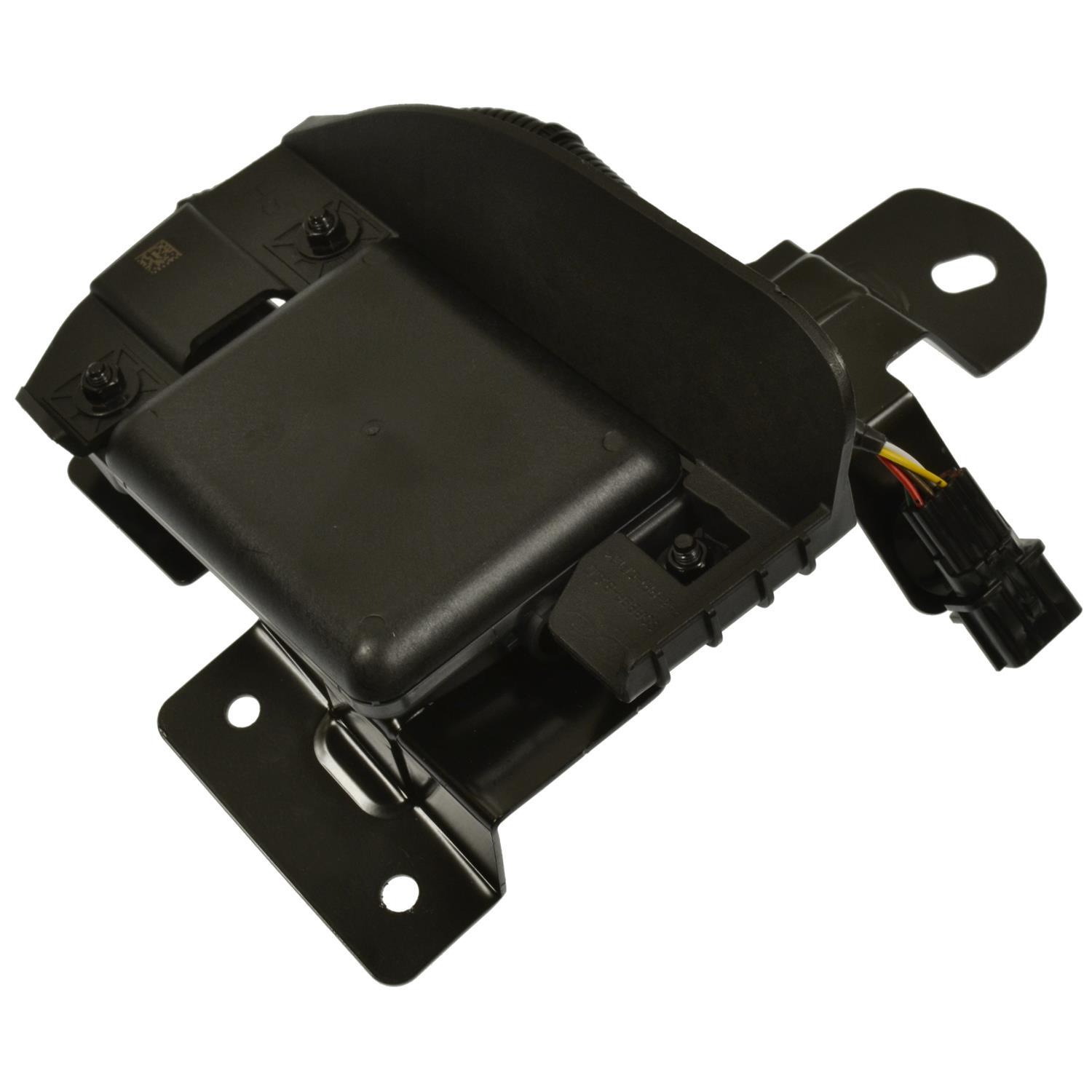 Standard Motor Products BSD113 Blind Spot Detection System Warning Sensor product image 2 of 3
