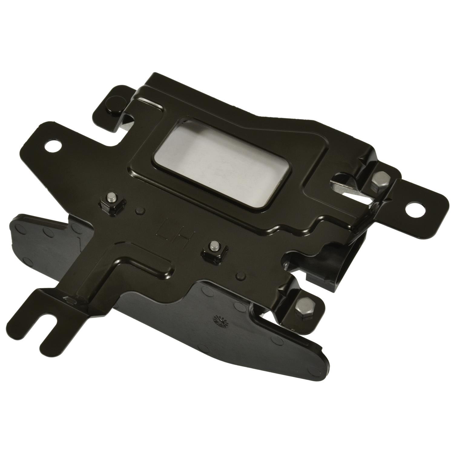 Standard Motor Products BSD117 Blind Spot Detection System Warning Sensor product image 1 of 3