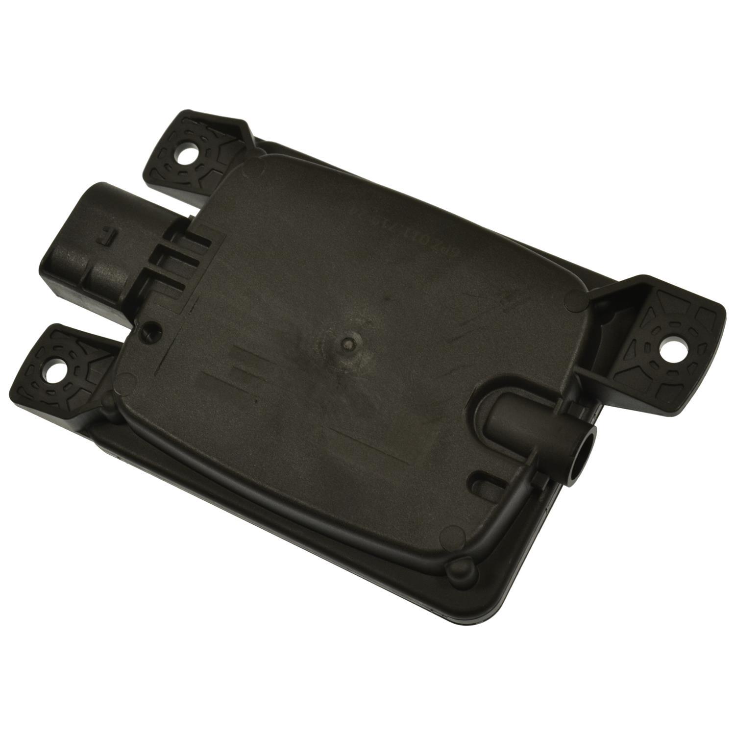 Standard Motor Products BSD124 Blind Spot Detection System Warning Sensor product image 1 of 3
