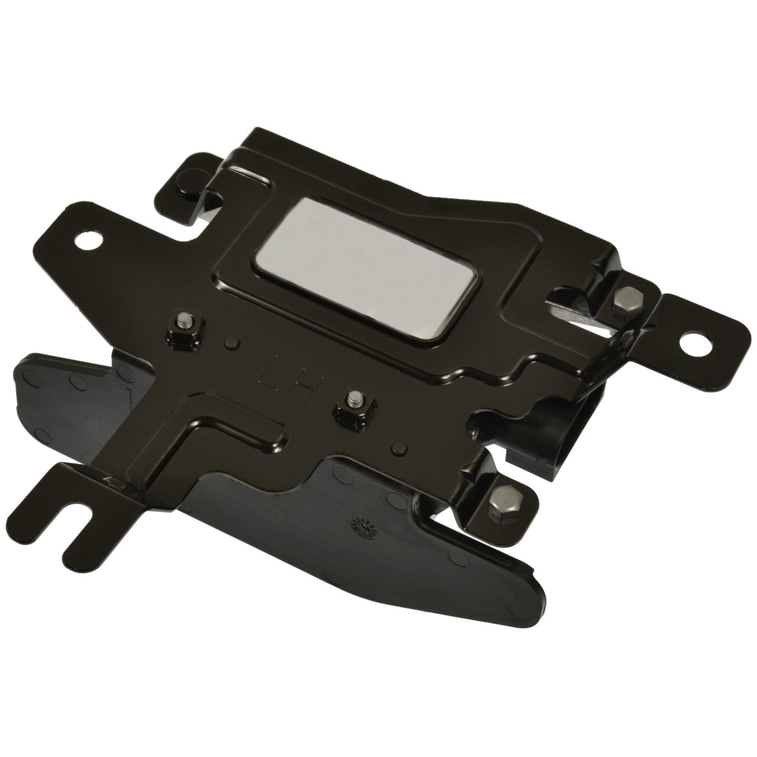 Standard Motor Products BSD52 Blind Spot Detection System Warning Sensor product image 1 of 3
