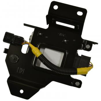 Standard Motor Products BSD96 Blind Spot Detection System Warning Sensor product image 1 of 3