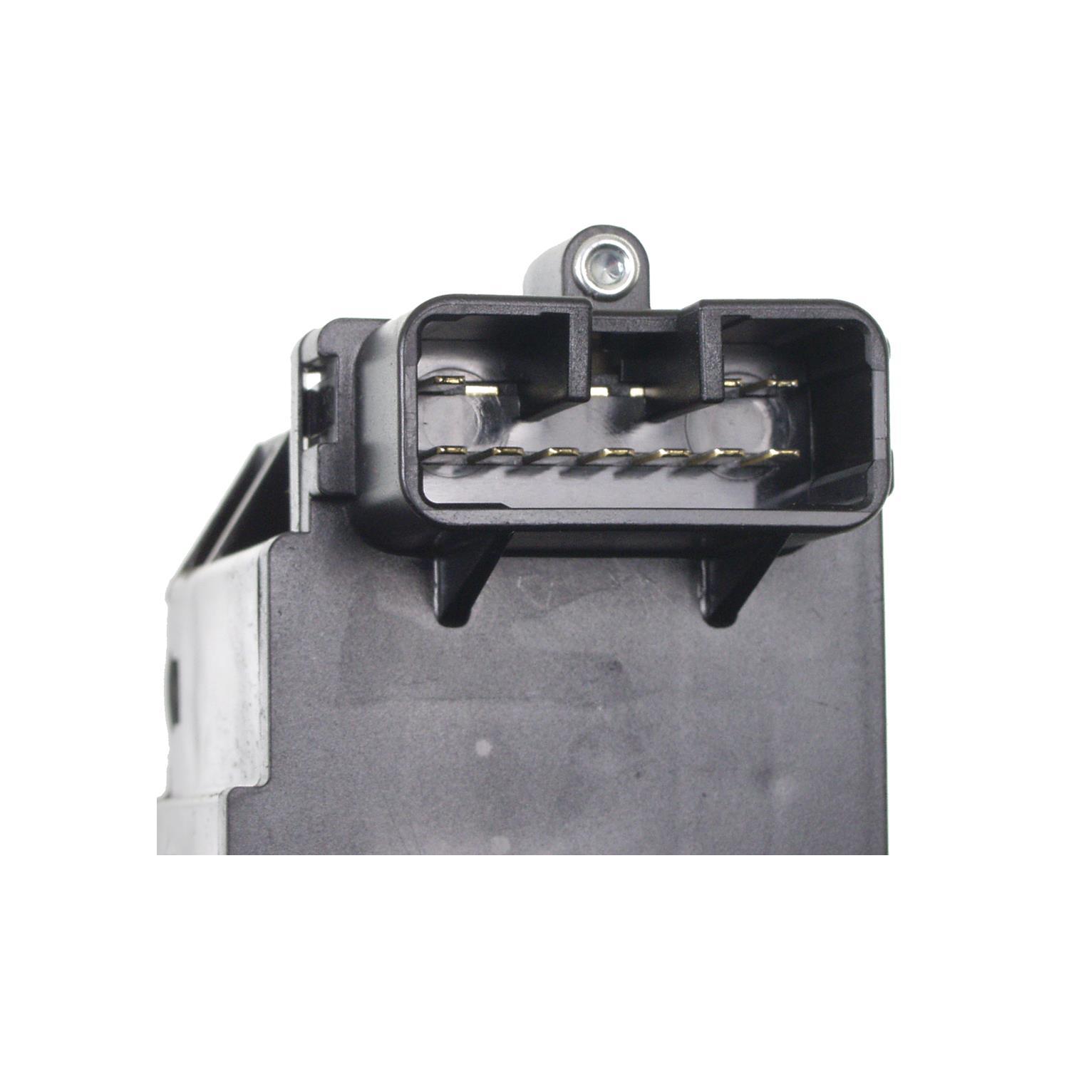 Standard Motor Products CBS1186 Hazard Warning Switch product image 2 of 3