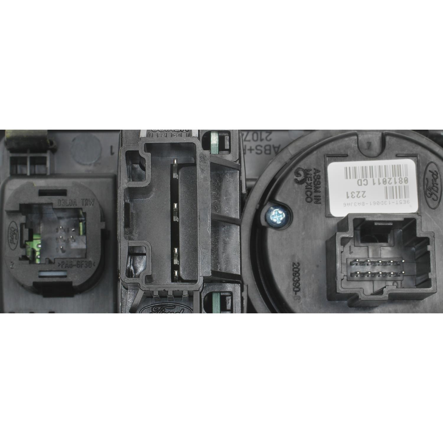 Standard Motor Products CBS1421 Headlight Switch product image 3 of 3