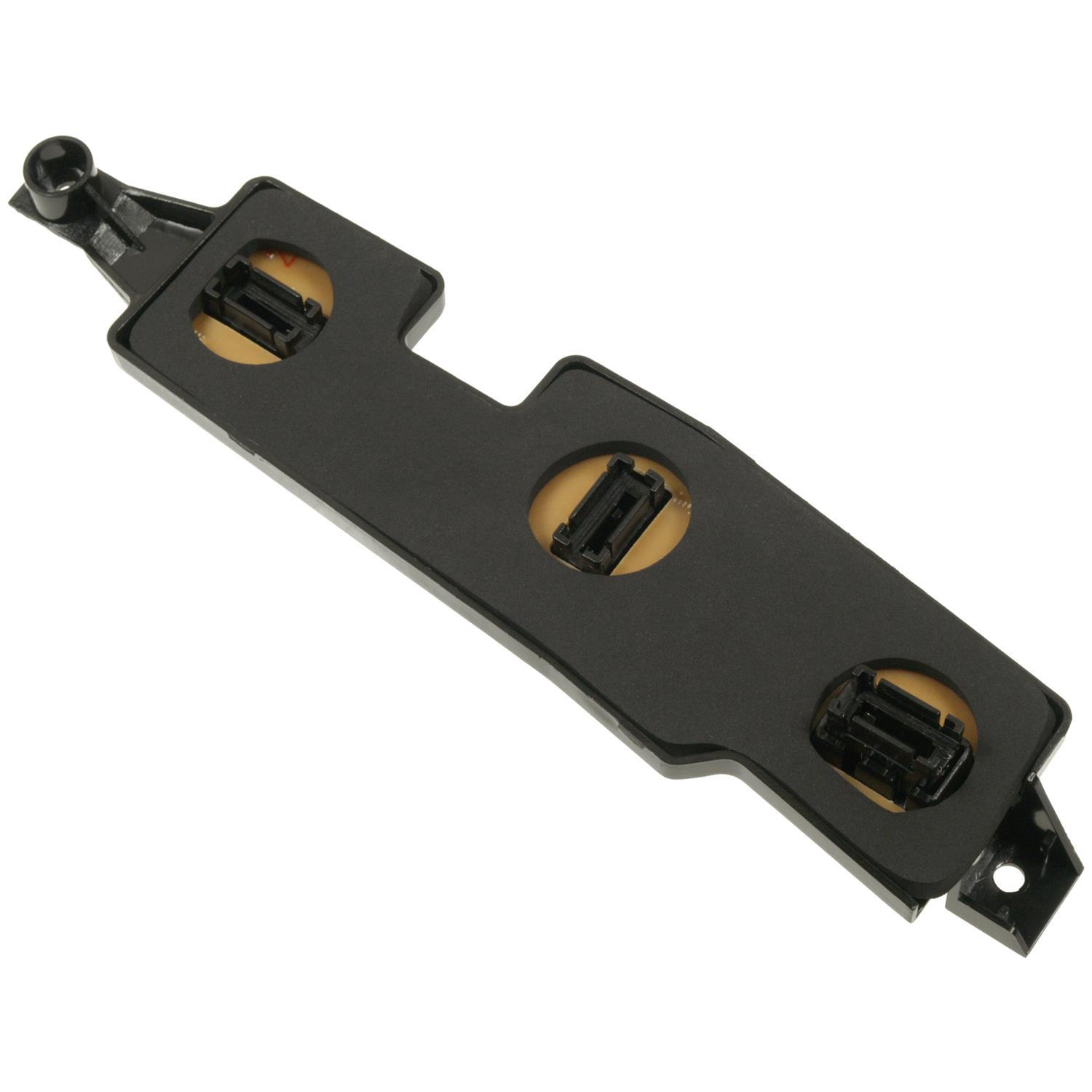 Standard Motor Products CBT104 - Tail Light Circuit Board Standard Motor Products CBT104 Tail Light Circuit Board product image 2 of 5