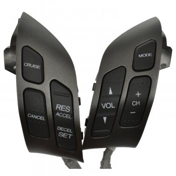 Standard Motor Products CCA1240 - Cruise Control Switch Standard Motor Products CCA1240 Cruise Control Switch product image 1 of 3