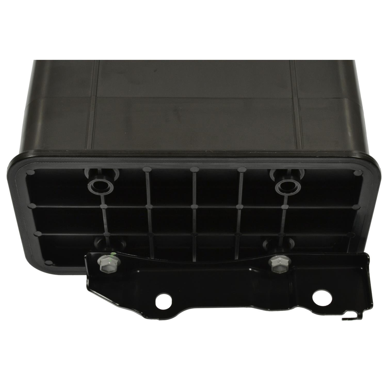 Standard Motor Products CP3391 - Vapor Canister Standard Motor Products CP3391 Vapor Canister product image 2 of 3