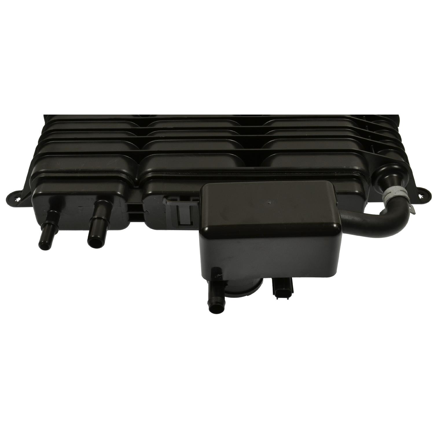 Standard Motor Products CP3475 - Vapor Canister Standard Motor Products CP3475 Vapor Canister product image 1 of 4