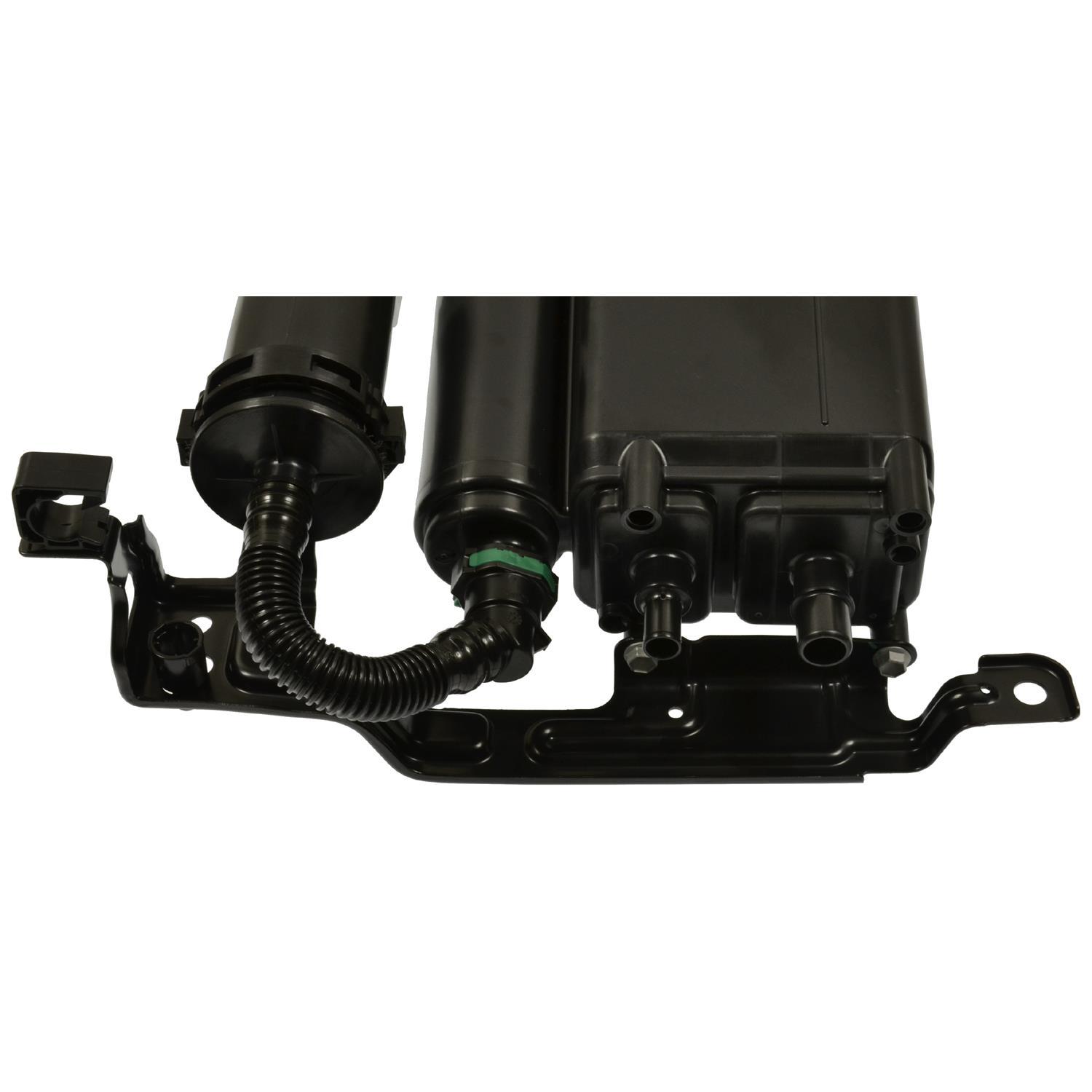 Standard Motor Products CP3533 - Vapor Canister Standard Motor Products CP3533 Vapor Canister product image 1 of 4