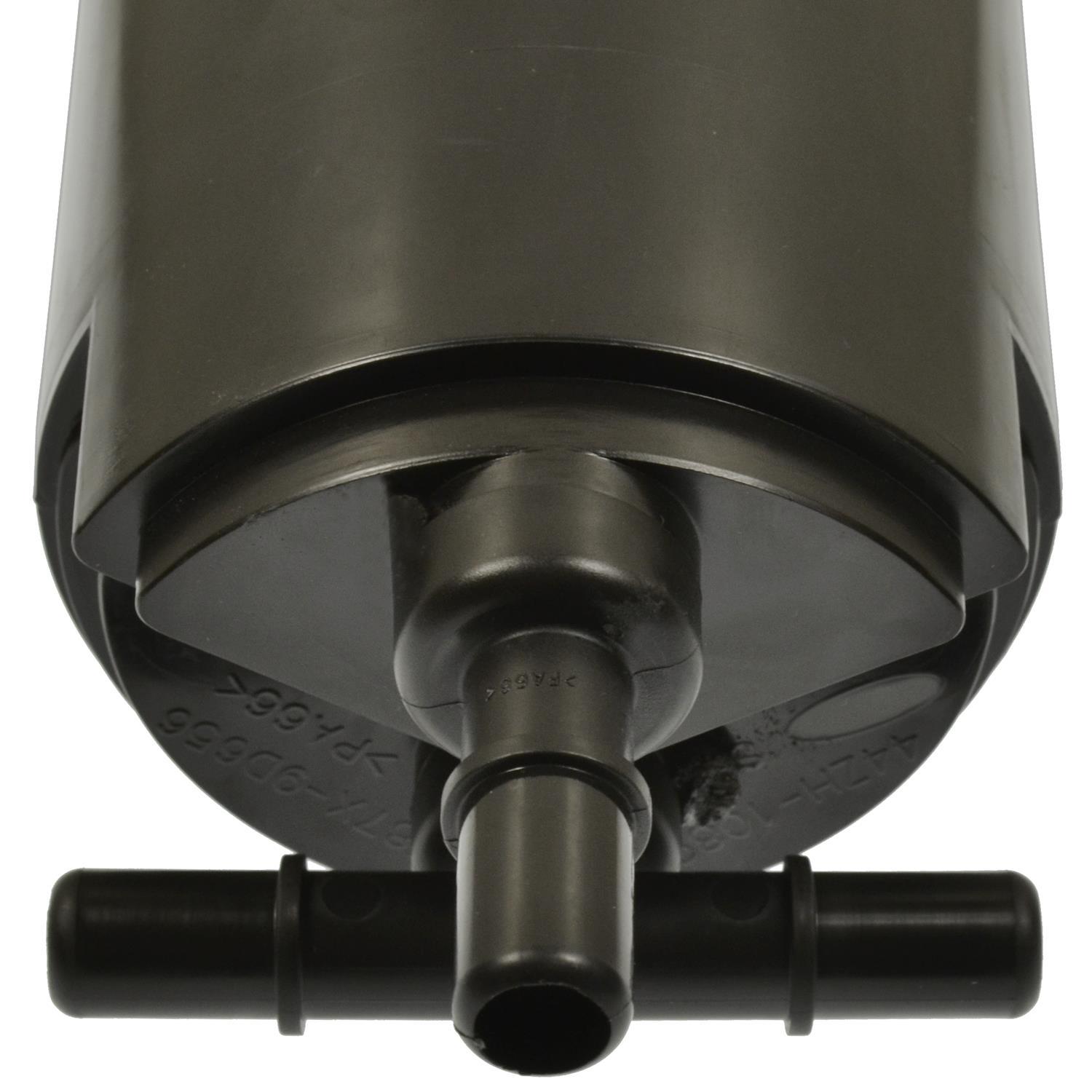 Standard Motor Products CP3557 - Vapor Canister Standard Motor Products CP3557 Vapor Canister product image 1 of 3