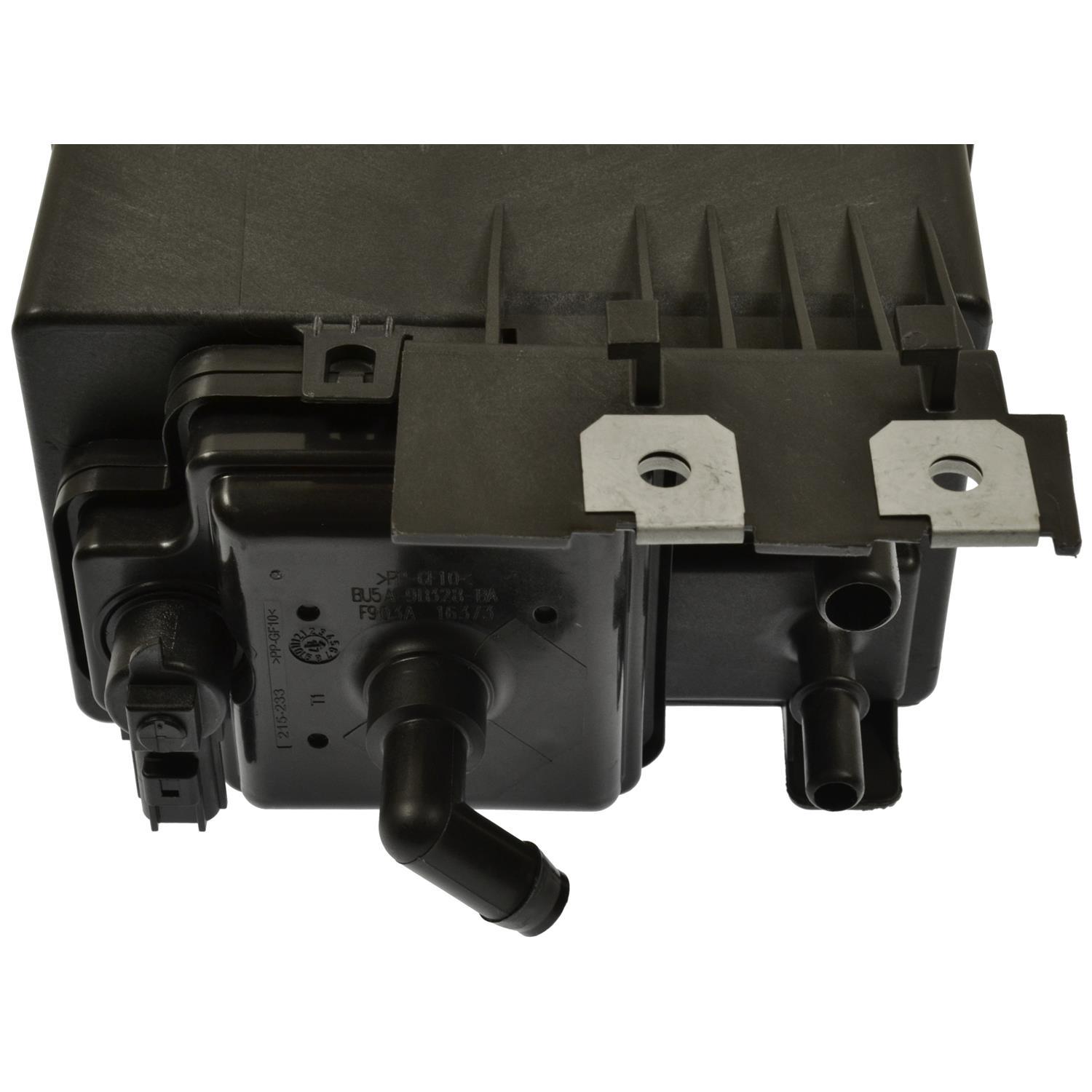 Standard Motor Products CP3563 - Vapor Canister Standard Motor Products CP3563 Vapor Canister product image 1 of 4