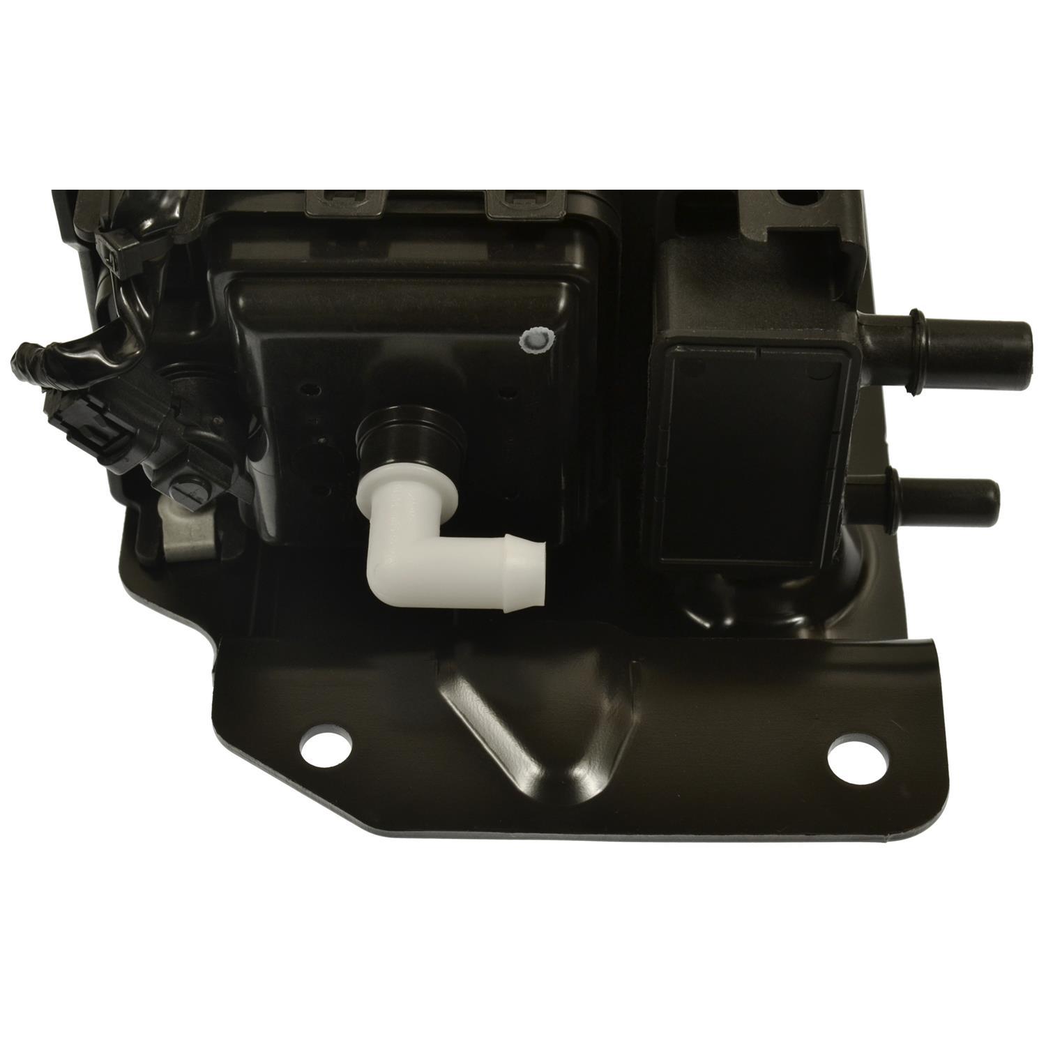 Standard Motor Products CP3632 - Vapor Canister Standard Motor Products CP3632 Vapor Canister product image 1 of 4