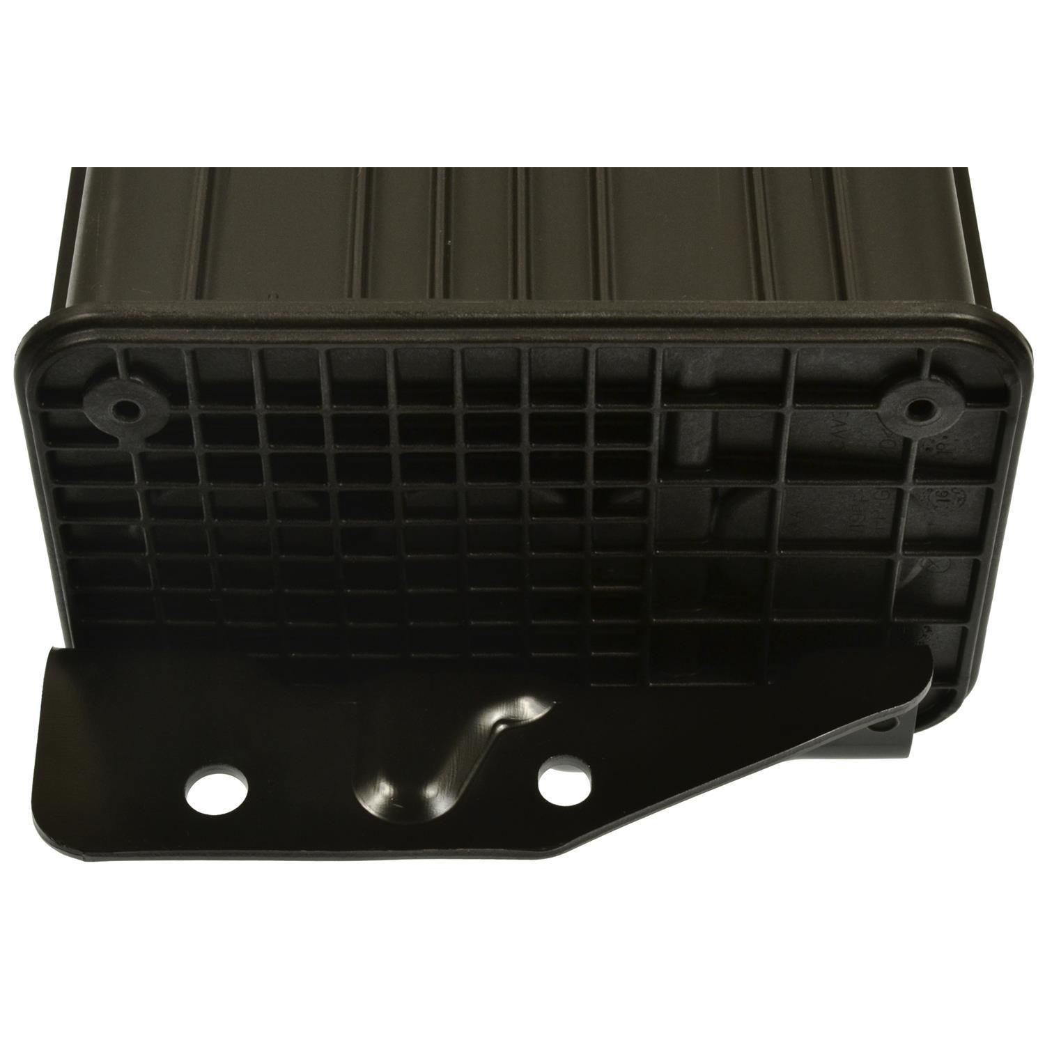 Standard Motor Products CP3632 - Vapor Canister Standard Motor Products CP3632 Vapor Canister product image 2 of 4