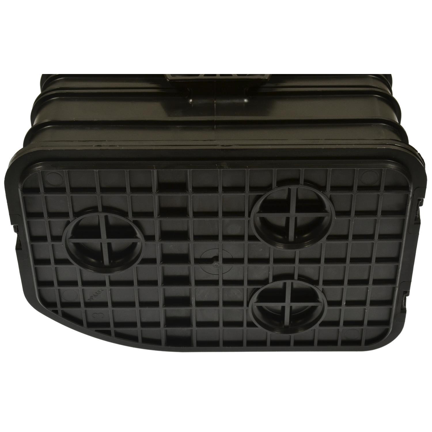 Standard Motor Products CP3638 - Vapor Canister Standard Motor Products CP3638 Vapor Canister product image 2 of 5
