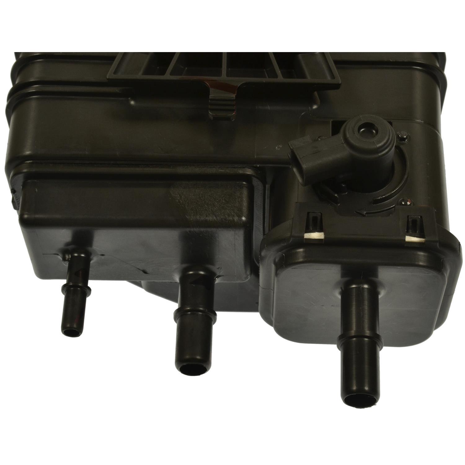 Standard Motor Products CP3655 - Vapor Canister Standard Motor Products CP3655 Vapor Canister product image 1 of 4