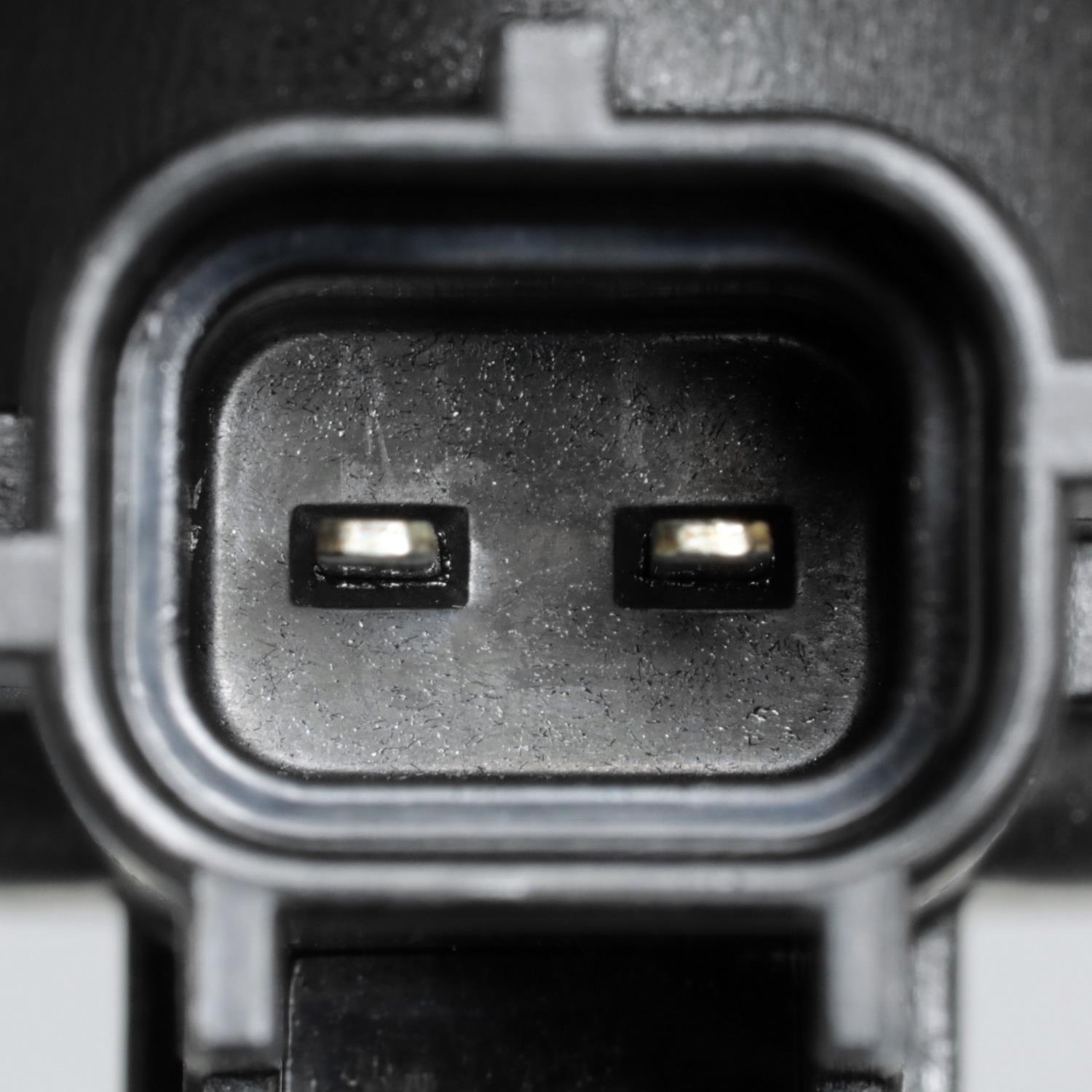 Standard Motor Products CP3720 - Vapor Canister Standard Motor Products CP3720 Vapor Canister product image 4 of 9