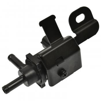 Standard Motor Products CP762 - Vapor Canister Standard Motor Products CP762 Vapor Canister product image 1 of 3