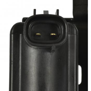 Standard Motor Products CP762 - Vapor Canister Standard Motor Products CP762 Vapor Canister product image 3 of 3