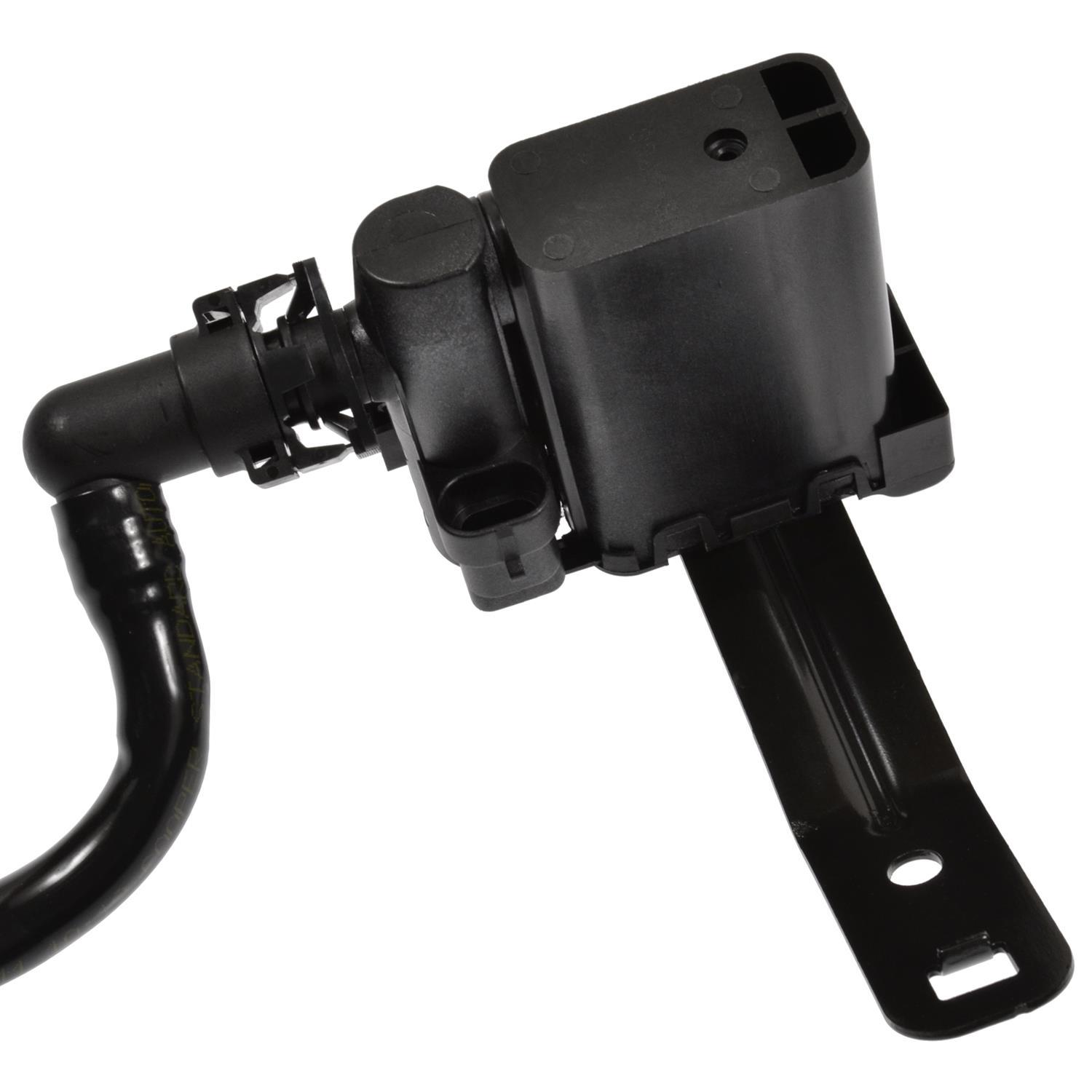 Standard Motor Products CVS107 - Vapor Canister Vent Solenoid Standard Motor Products CVS107 Vapor Canister Vent Solenoid product image 1 of 4