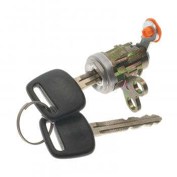 Standard Motor Products DL117R Door Lock Kit product image 2 of 3