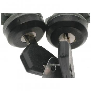 Standard Motor Products DL21B Door Lock Kit product image 1 of 3