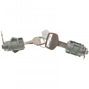Standard Motor Products DL27 - Door Lock Kit Standard Motor Products DL27 Door Lock Kit product image 2 of 3
