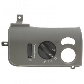 Standard Motor Products DS1147 - Headlight Switch Standard Motor Products DS1147 Headlight Switch product image 1 of 3