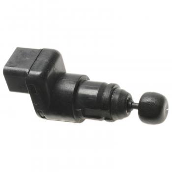 Standard Motor Products DS1463 - Door Remote Mirror Switch Standard Motor Products DS1463 Door Remote Mirror Switch product image 2 of 3