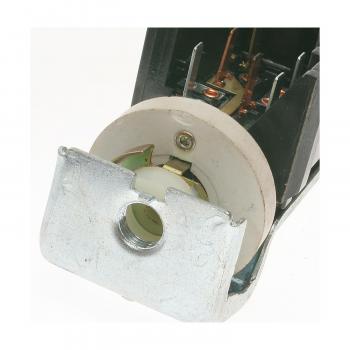 Standard Motor Products DS218 - Headlight Switch Standard Motor Products DS218 Headlight Switch product image 1 of 3