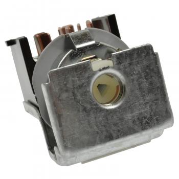 Standard Motor Products DS273 - Headlight Switch Standard Motor Products DS273 Headlight Switch product image 1 of 4