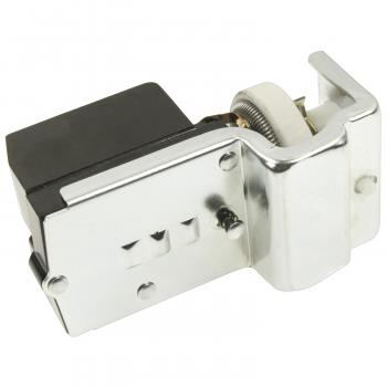 Standard Motor Products DS690 - Headlight Switch Standard Motor Products DS690 Headlight Switch product image 2 of 4