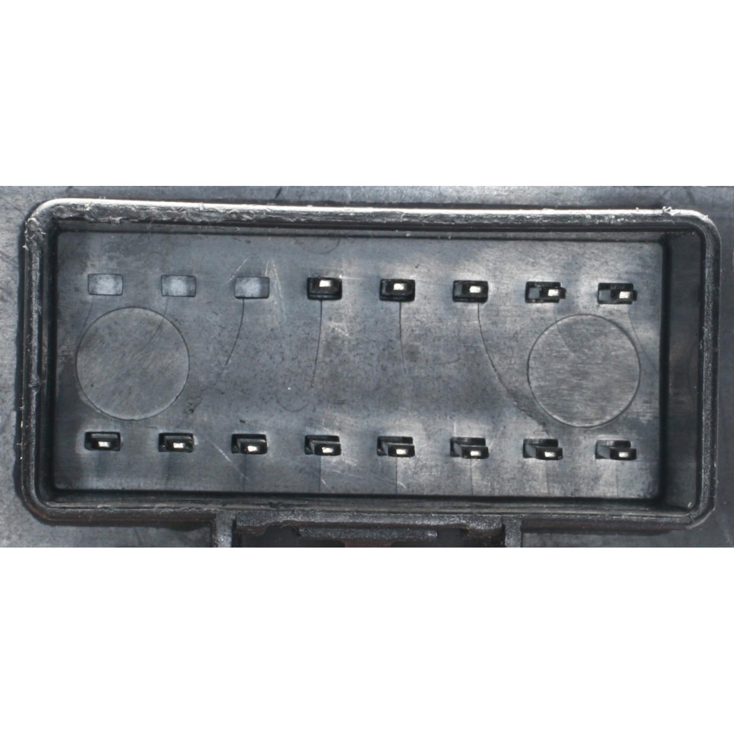 Standard Motor Products EFL81 - Hazard Warning and Turn Signal Flasher Standard Motor Products EFL81 Hazard Warning and Turn Signal Flasher product image 2 of 3