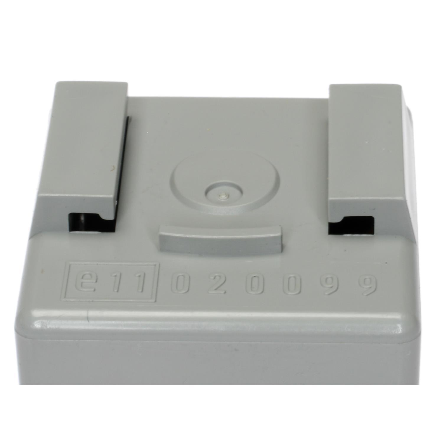 Standard Motor Products EFL84 - Hazard Warning and Turn Signal Flasher Standard Motor Products EFL84 Hazard Warning and Turn Signal Flasher product image 3 of 3