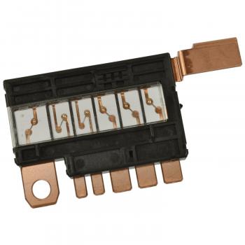 Standard Motor Products FH47 - Fuse Block Standard Motor Products FH47 Fuse Block product image 1 of 2