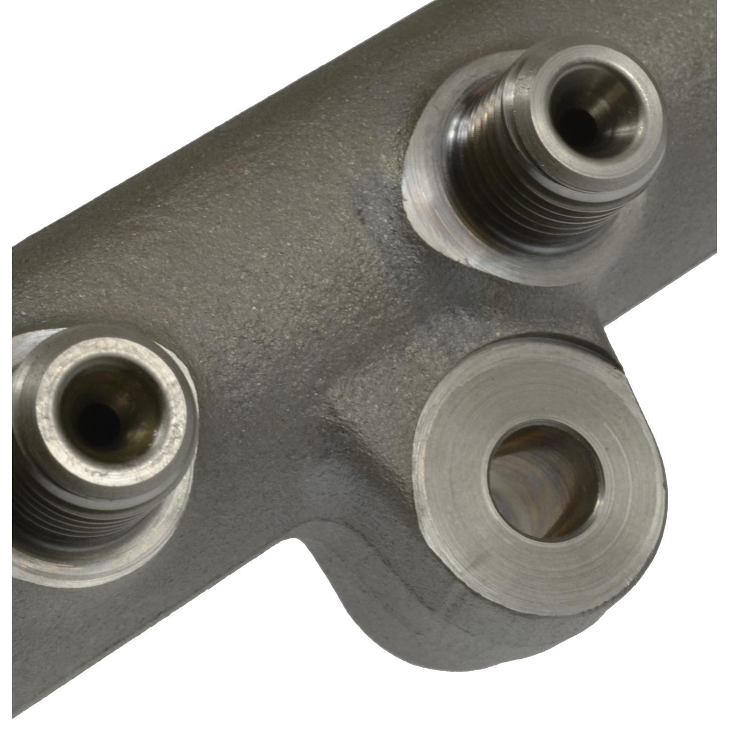 Standard Motor Products FIR7 - Fuel Injector Rail Standard Motor Products FIR7 Fuel Injector Rail product image 4 of 5