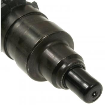 Standard Motor Products FJ1048 Fuel Injector product image 1 of 10