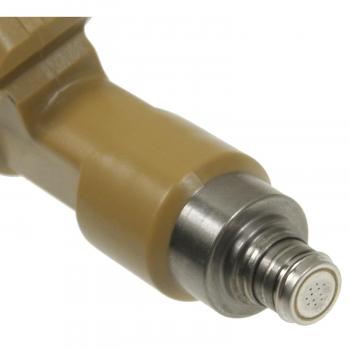 Standard Motor Products FJ1077 Fuel Injector product image 1 of 3