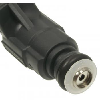 Standard Motor Products FJ1126 - Fuel Injector Standard Motor Products FJ1126 Fuel Injector product image 1 of 3