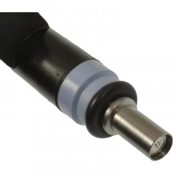 Standard Motor Products FJ1218 Fuel Injector product image 1 of 3