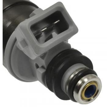Standard Motor Products FJ128 - Fuel Injector Standard Motor Products FJ128 Fuel Injector product image 3 of 3
